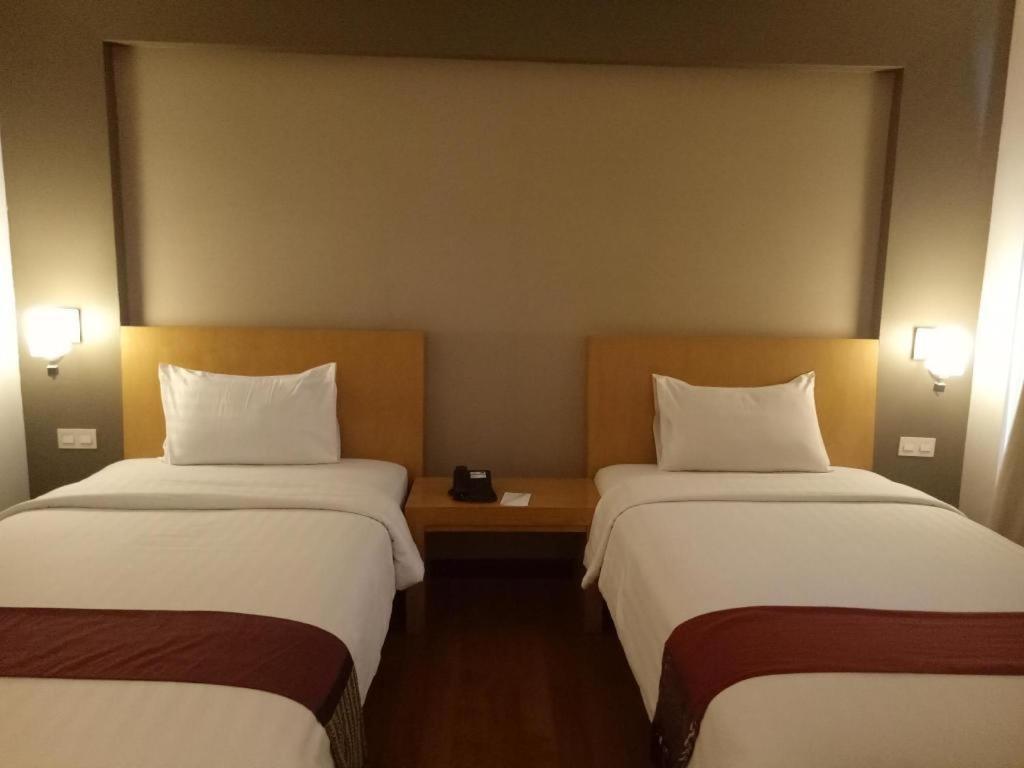 The Axana Hotel Padang  Zewnętrze zdjęcie