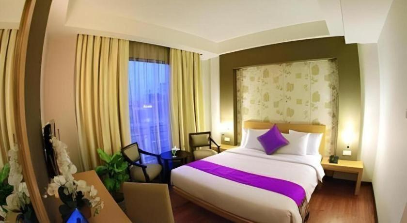 The Axana Hotel Padang  Zewnętrze zdjęcie